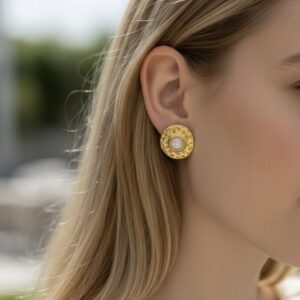boucle d'oreille martelé