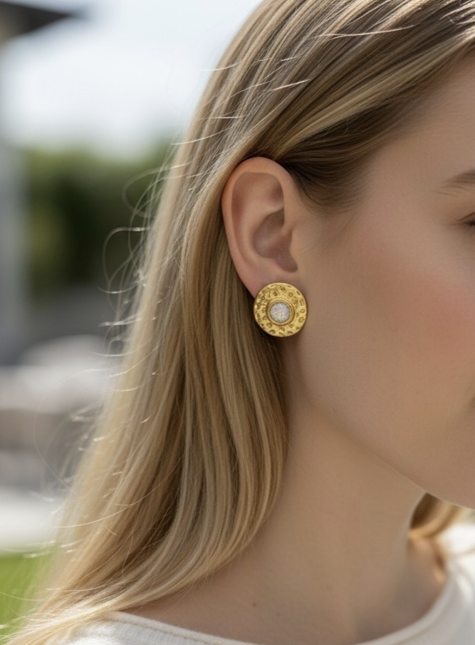boucle d'oreille martelé